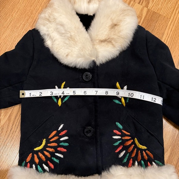 Penny Lane Girls Sheepskin Embroidered Coat Black w Rabbit Fur Trim sz xsmall - Picture 4 of 9